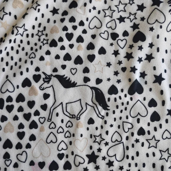 Wonder Nation Girls Heart and Star Tee Size: 6-6X - Picture 3 of 5